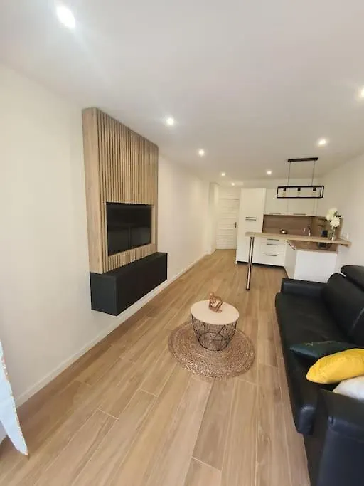 Superbe Appartement Proche Mer مينتون