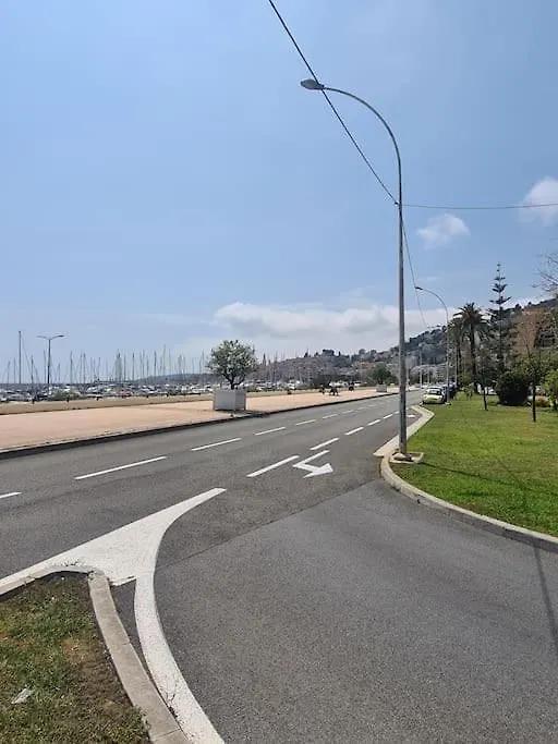 Superbe Appartement Proche Mer مينتون 0*,  فرنسا