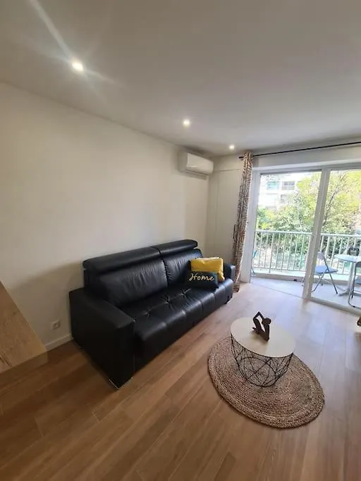 Superbe Appartement Proche Mer مينتون