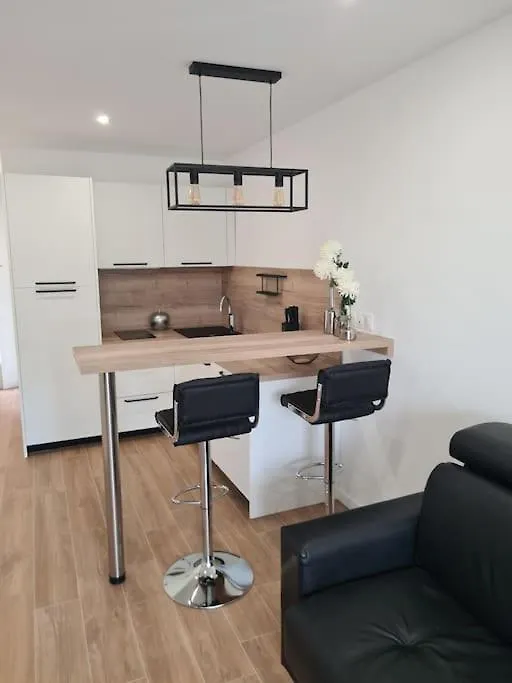 Superbe Appartement Proche Mer Menton 0*,